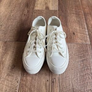 Converse Chuck Taylor White leather platform low top Sneakers 5.5